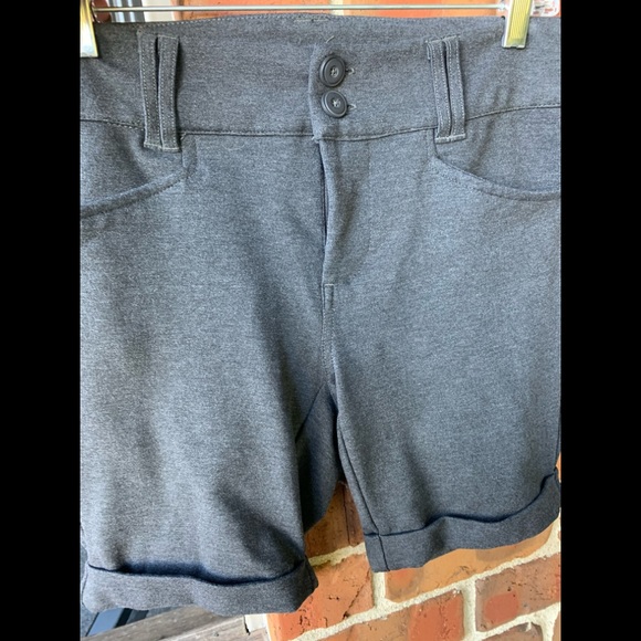 Stretch knit shorts
